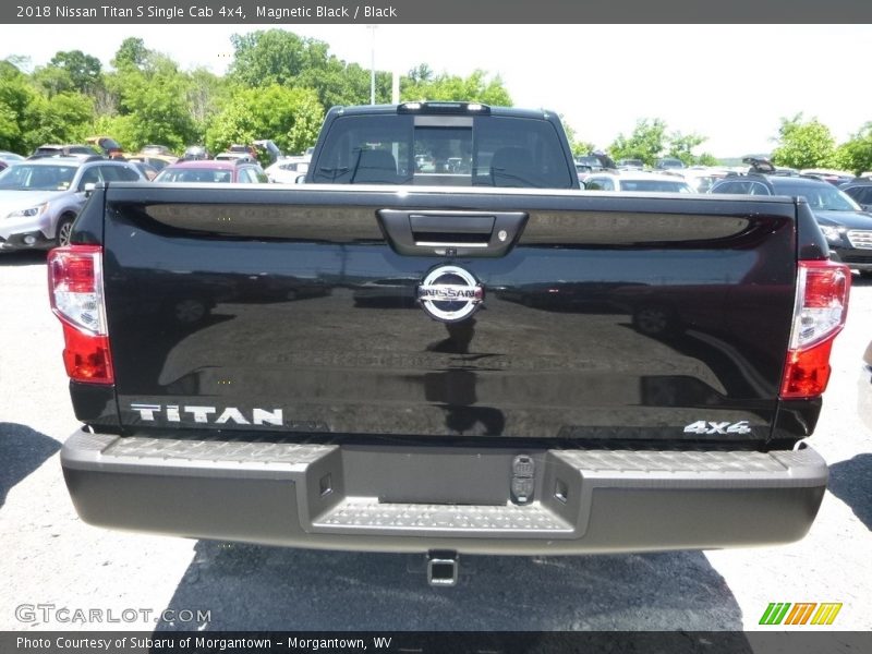 Magnetic Black / Black 2018 Nissan Titan S Single Cab 4x4