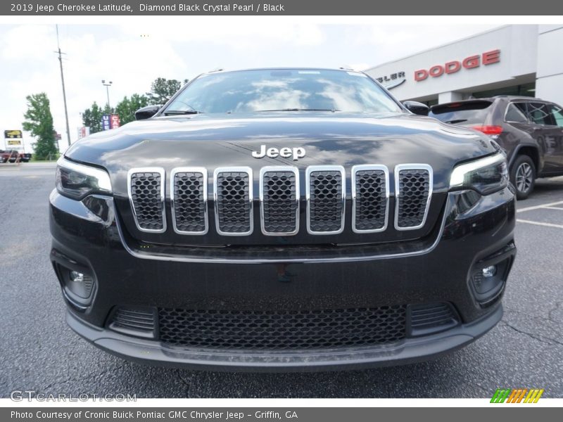 Diamond Black Crystal Pearl / Black 2019 Jeep Cherokee Latitude