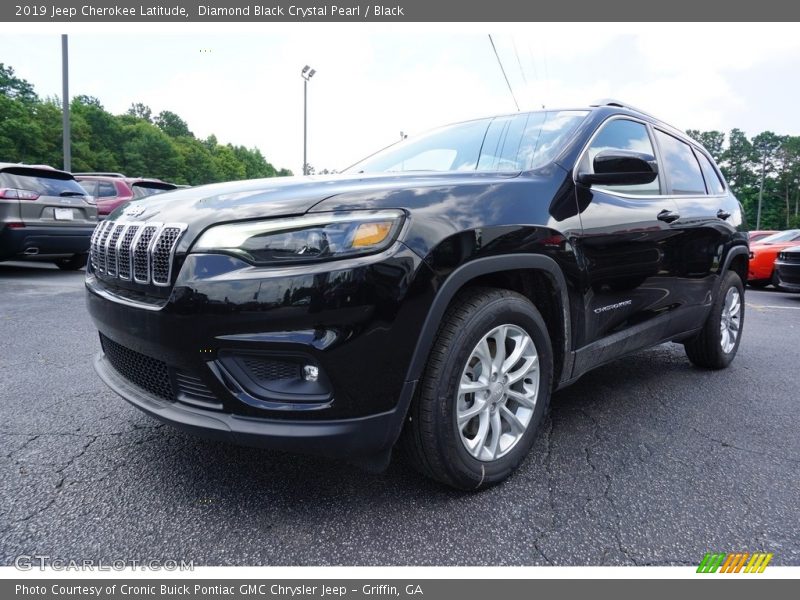 Diamond Black Crystal Pearl / Black 2019 Jeep Cherokee Latitude