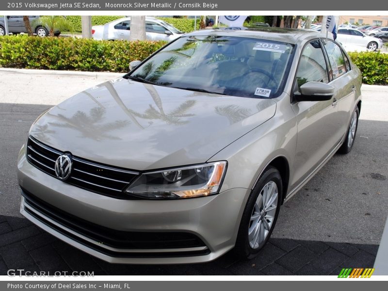 Moonrock Silver Metallic / Cornsilk Beige 2015 Volkswagen Jetta SE Sedan