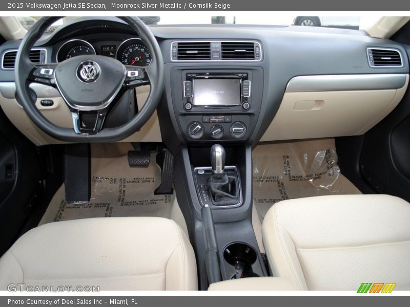 Moonrock Silver Metallic / Cornsilk Beige 2015 Volkswagen Jetta SE Sedan