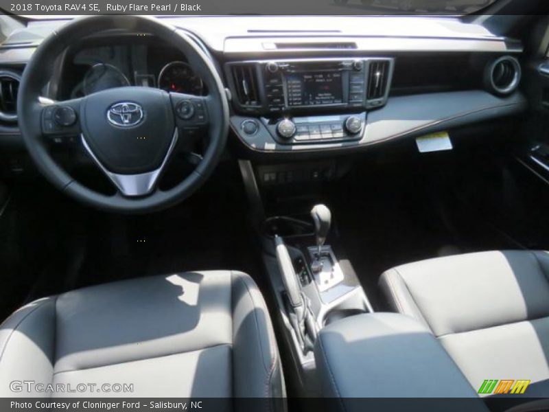 Ruby Flare Pearl / Black 2018 Toyota RAV4 SE