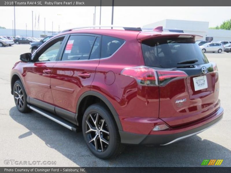 Ruby Flare Pearl / Black 2018 Toyota RAV4 SE