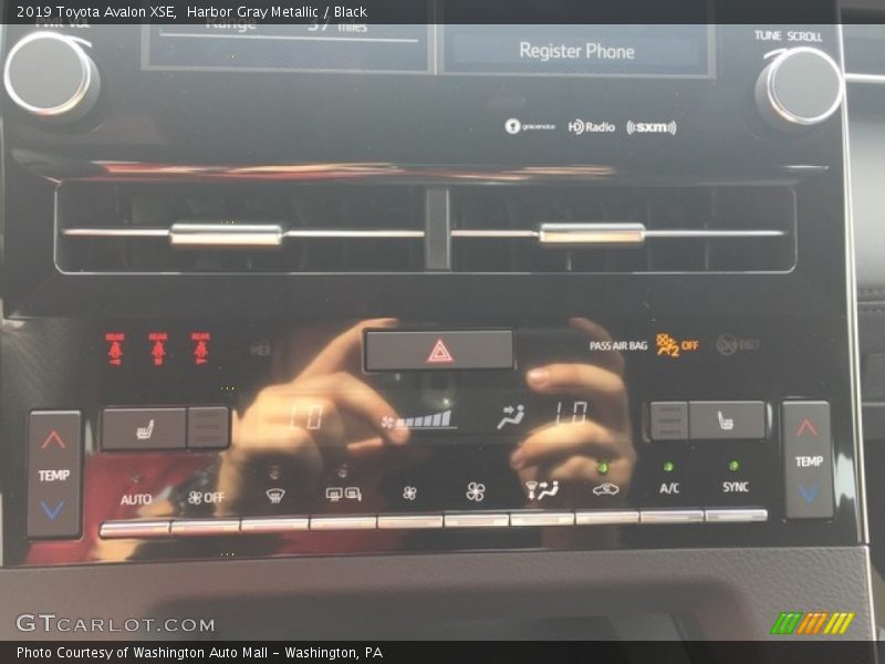 Harbor Gray Metallic / Black 2019 Toyota Avalon XSE