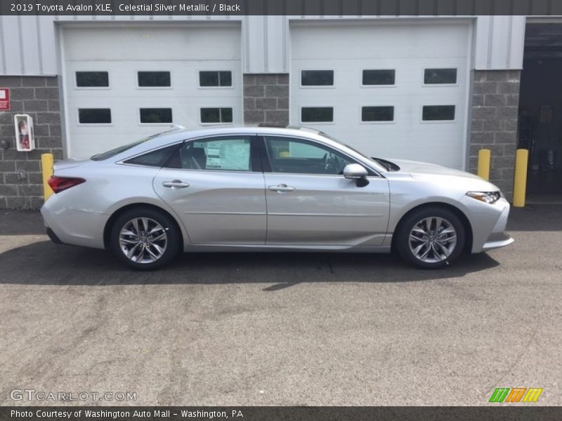 Celestial Silver Metallic / Black 2019 Toyota Avalon XLE