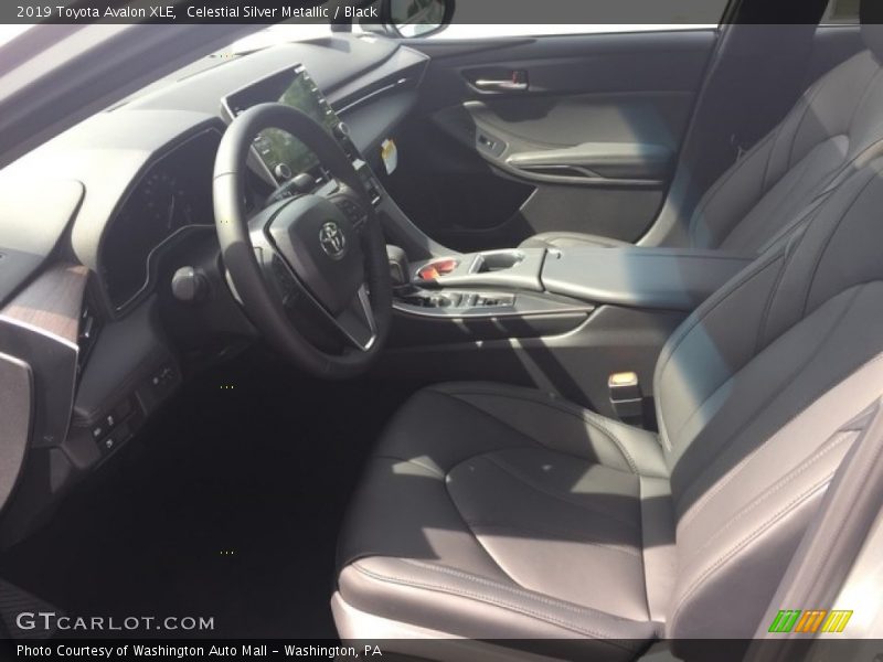 Celestial Silver Metallic / Black 2019 Toyota Avalon XLE