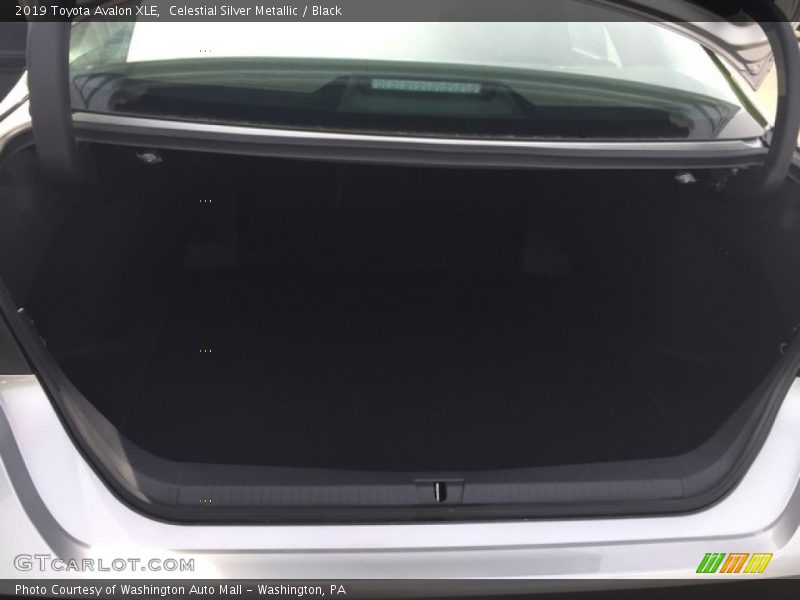 Celestial Silver Metallic / Black 2019 Toyota Avalon XLE