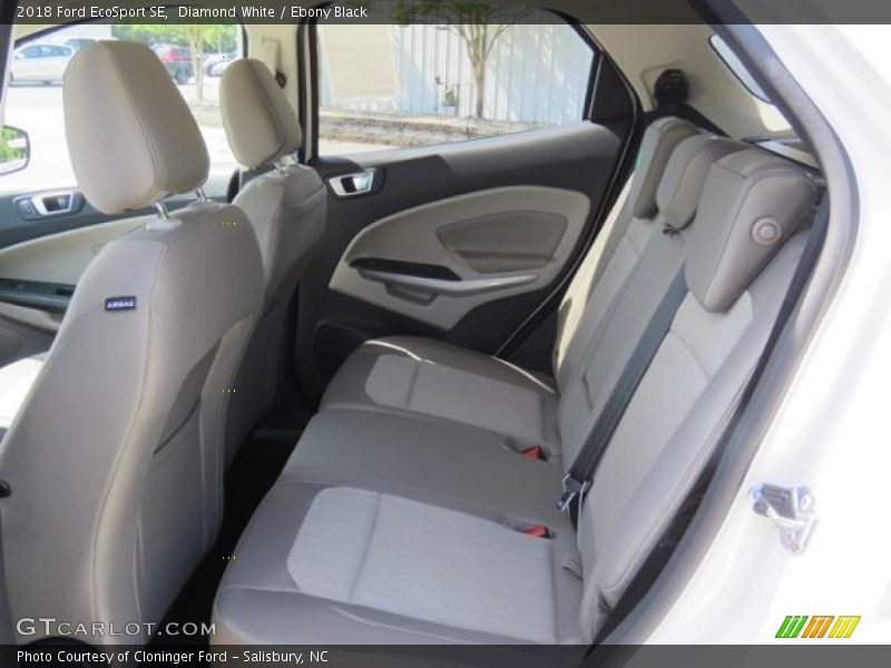 Diamond White / Ebony Black 2018 Ford EcoSport SE