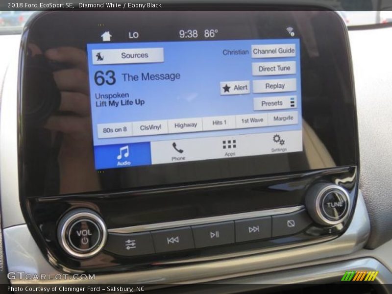 Diamond White / Ebony Black 2018 Ford EcoSport SE