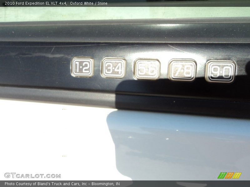 Oxford White / Stone 2010 Ford Expedition EL XLT 4x4