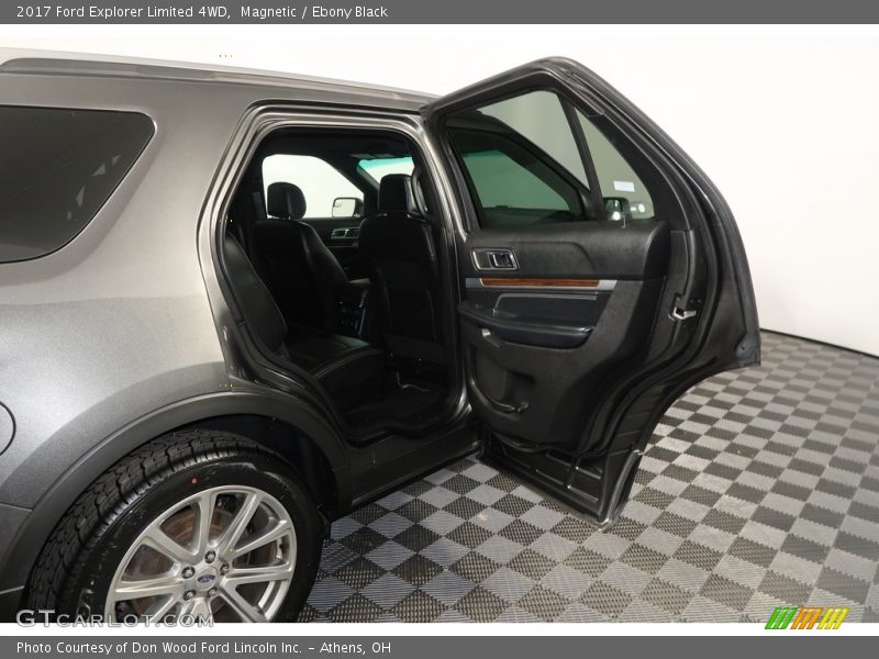 Magnetic / Ebony Black 2017 Ford Explorer Limited 4WD