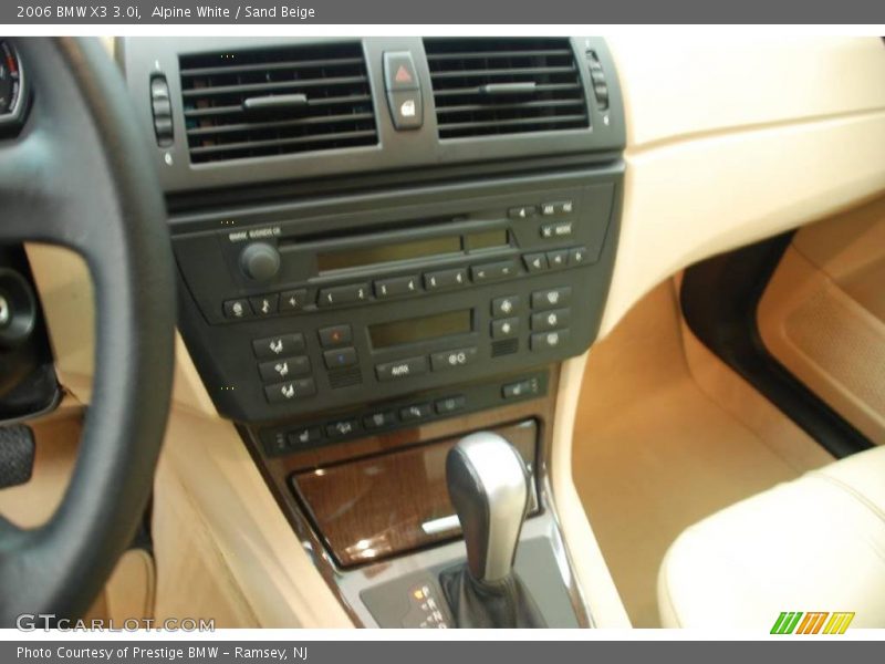 Alpine White / Sand Beige 2006 BMW X3 3.0i