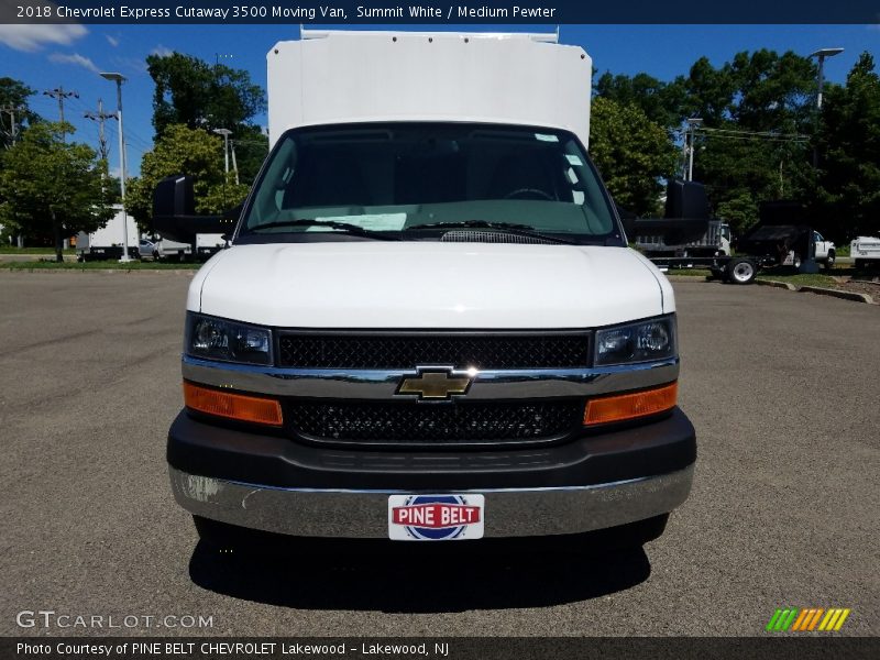 Summit White / Medium Pewter 2018 Chevrolet Express Cutaway 3500 Moving Van