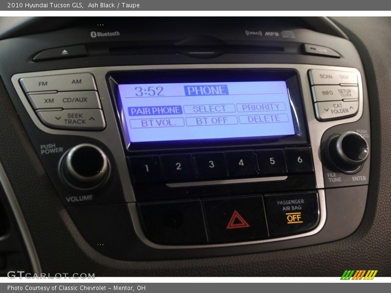 Ash Black / Taupe 2010 Hyundai Tucson GLS