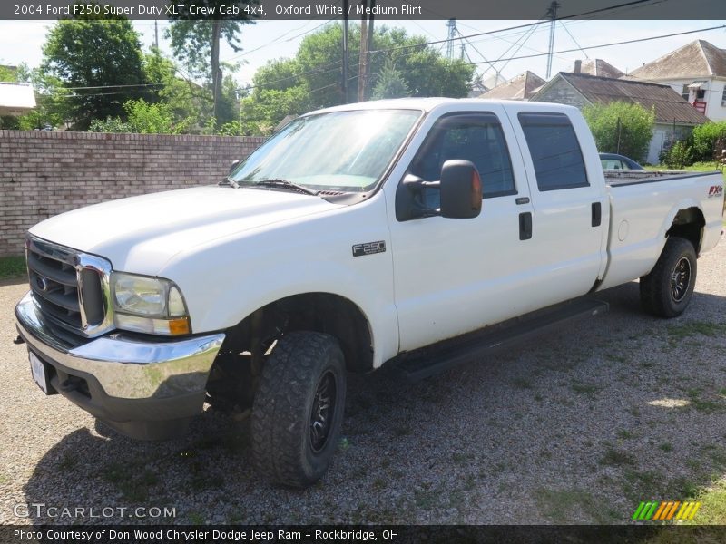 Oxford White / Medium Flint 2004 Ford F250 Super Duty XLT Crew Cab 4x4
