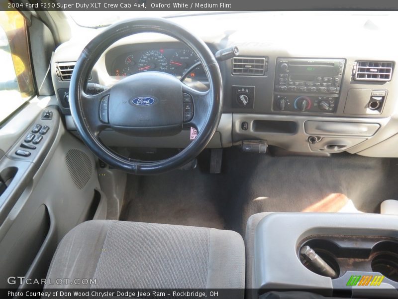 Oxford White / Medium Flint 2004 Ford F250 Super Duty XLT Crew Cab 4x4