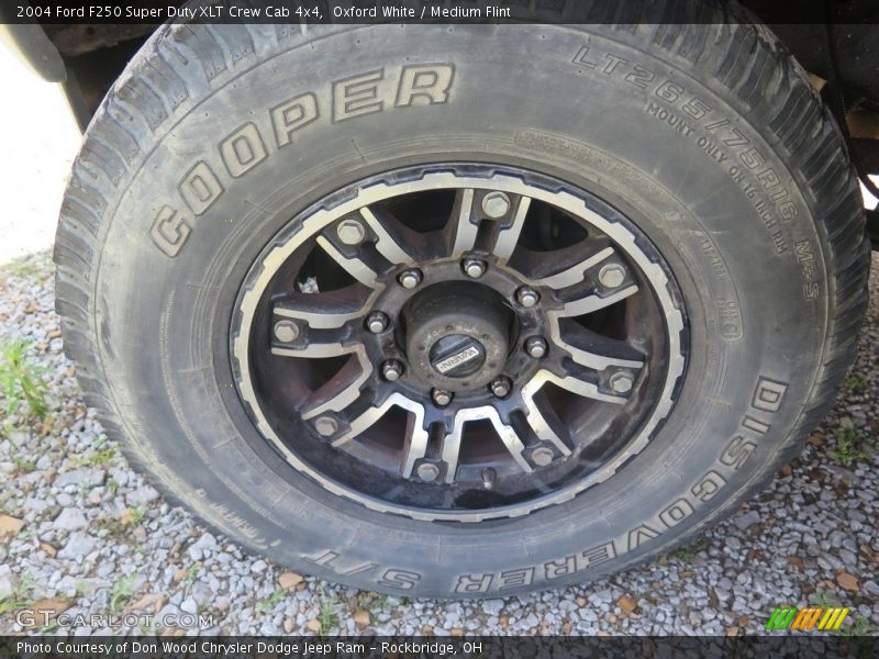 Oxford White / Medium Flint 2004 Ford F250 Super Duty XLT Crew Cab 4x4