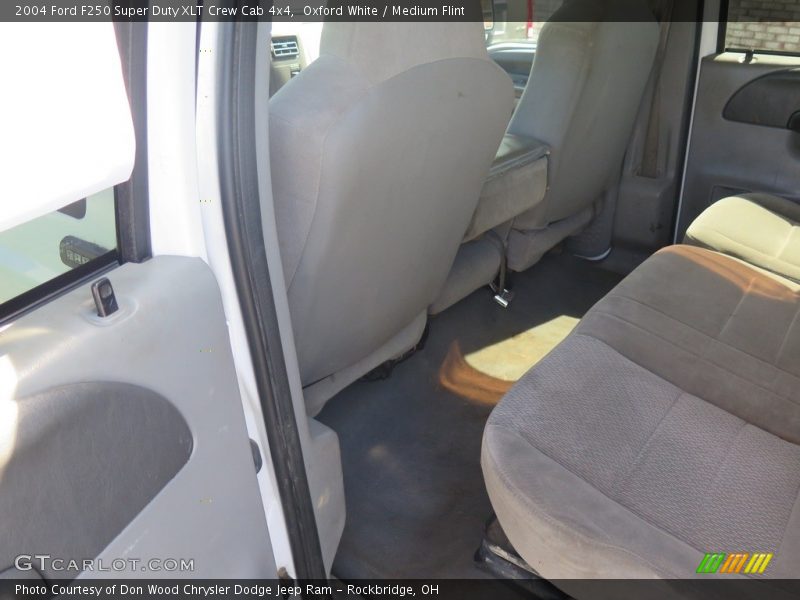 Oxford White / Medium Flint 2004 Ford F250 Super Duty XLT Crew Cab 4x4