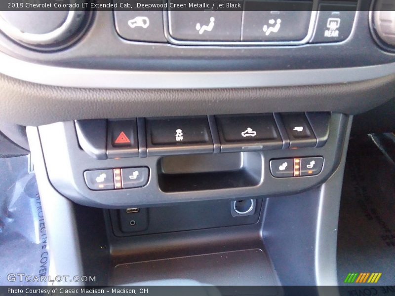 Deepwood Green Metallic / Jet Black 2018 Chevrolet Colorado LT Extended Cab