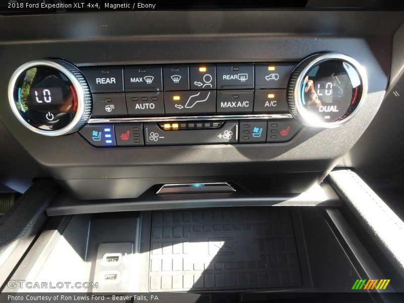 Magnetic / Ebony 2018 Ford Expedition XLT 4x4