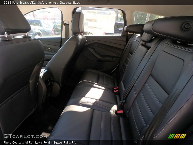 Oxford White / Charcoal Black 2018 Ford Escape SEL