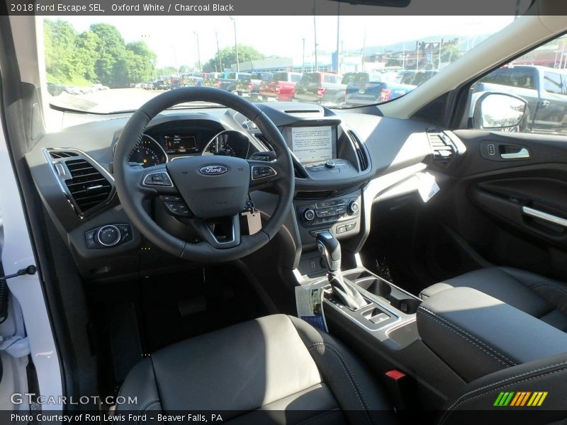 Oxford White / Charcoal Black 2018 Ford Escape SEL