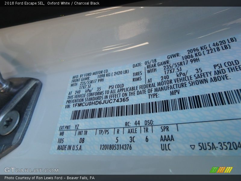 Oxford White / Charcoal Black 2018 Ford Escape SEL