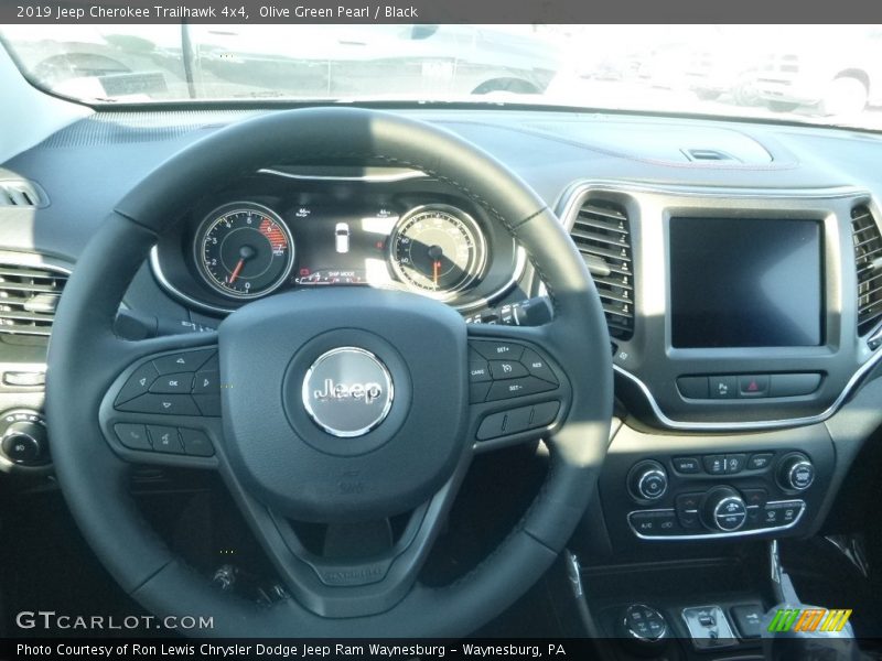 Olive Green Pearl / Black 2019 Jeep Cherokee Trailhawk 4x4