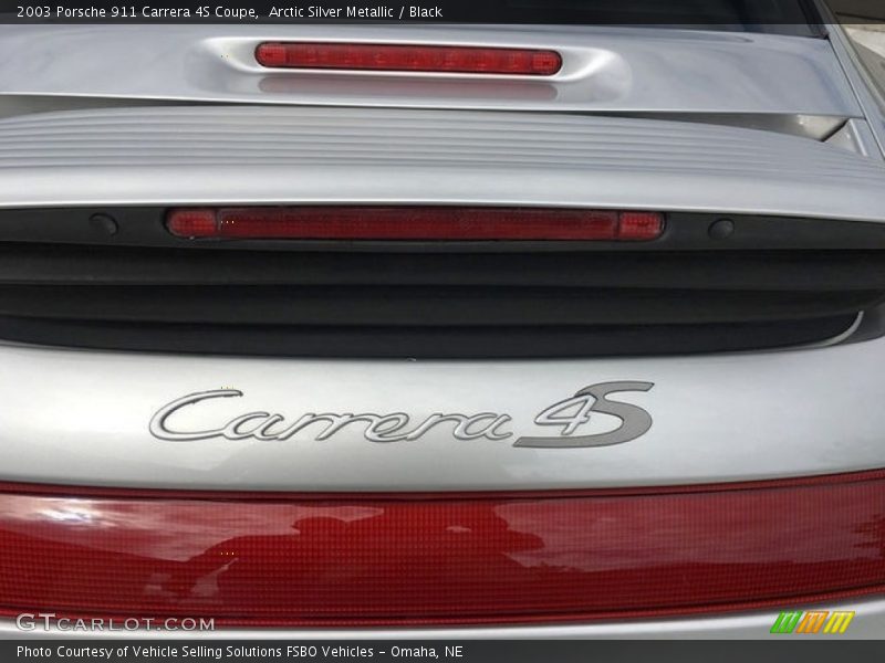  2003 911 Carrera 4S Coupe Logo