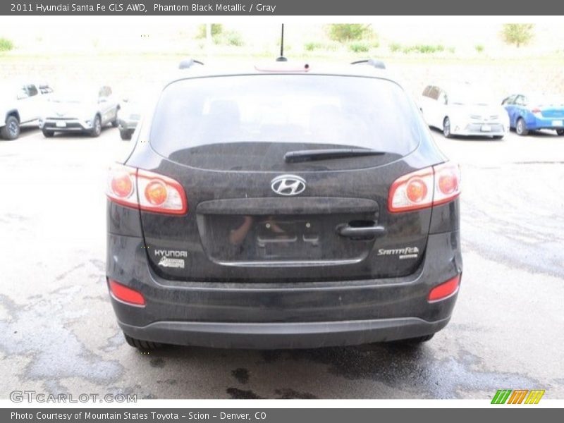 Phantom Black Metallic / Gray 2011 Hyundai Santa Fe GLS AWD