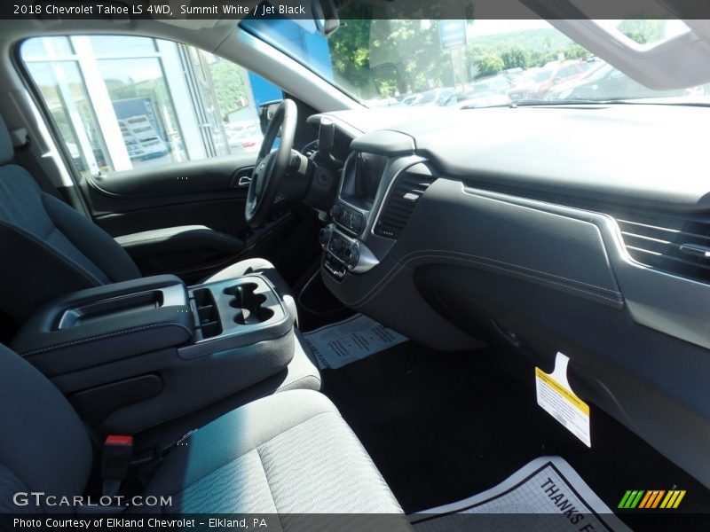 Summit White / Jet Black 2018 Chevrolet Tahoe LS 4WD