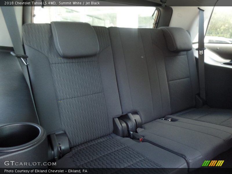 Summit White / Jet Black 2018 Chevrolet Tahoe LS 4WD