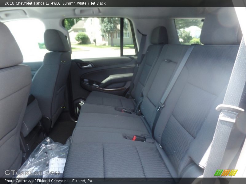 Summit White / Jet Black 2018 Chevrolet Tahoe LS 4WD
