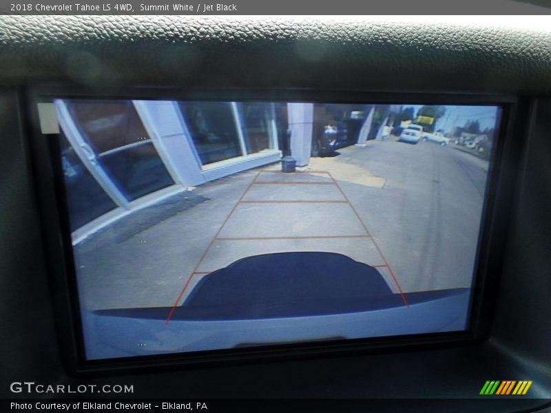 Summit White / Jet Black 2018 Chevrolet Tahoe LS 4WD