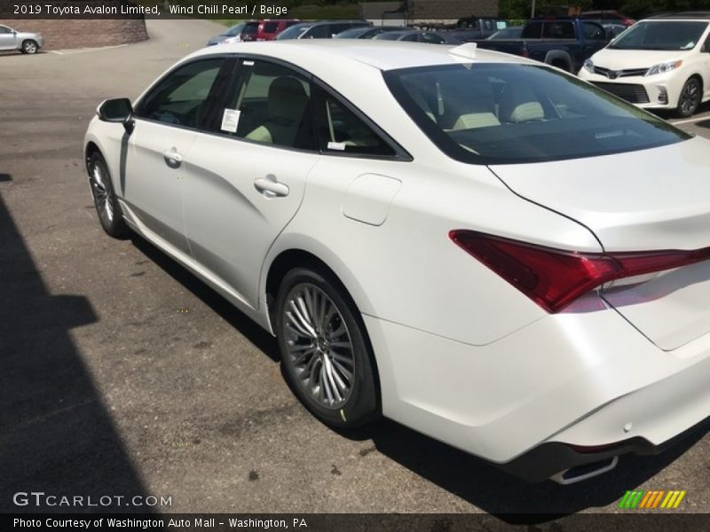 Wind Chill Pearl / Beige 2019 Toyota Avalon Limited