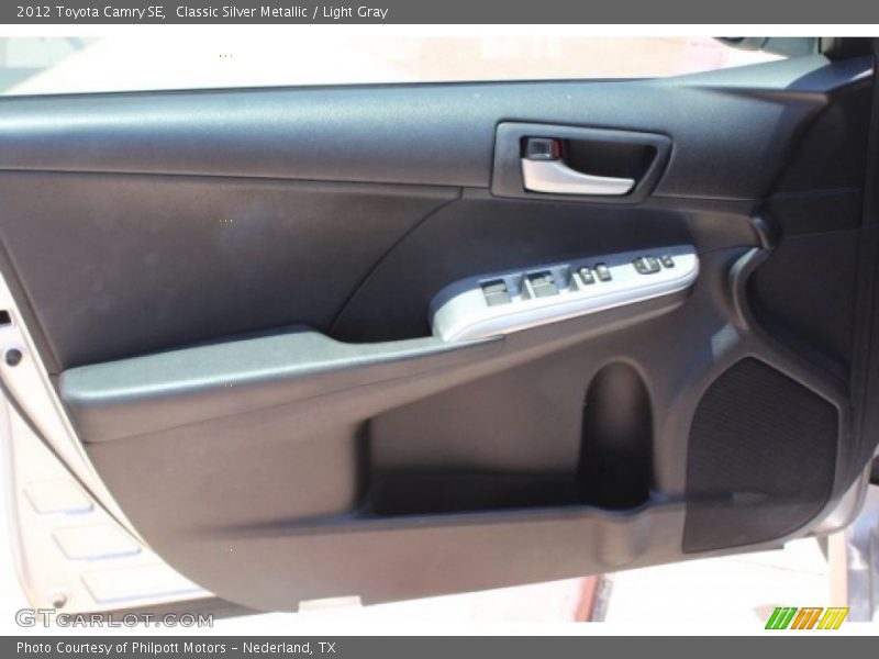 Classic Silver Metallic / Light Gray 2012 Toyota Camry SE