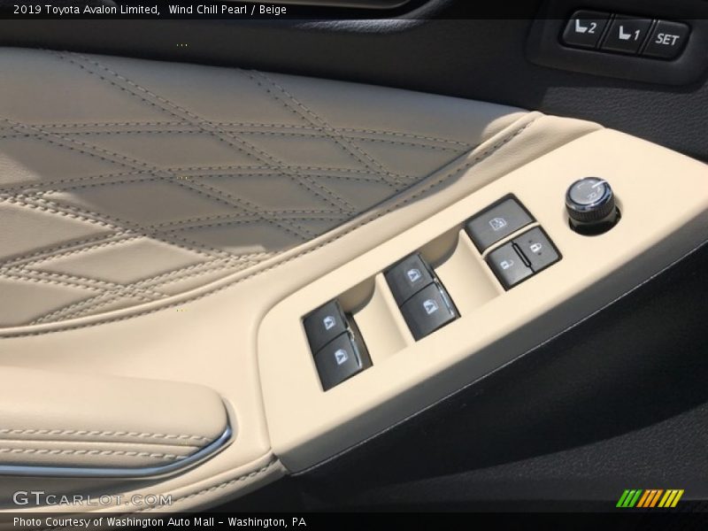 Wind Chill Pearl / Beige 2019 Toyota Avalon Limited