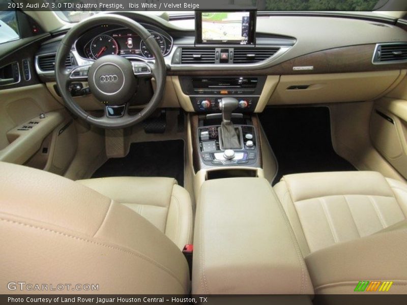 Dashboard of 2015 A7 3.0 TDI quattro Prestige