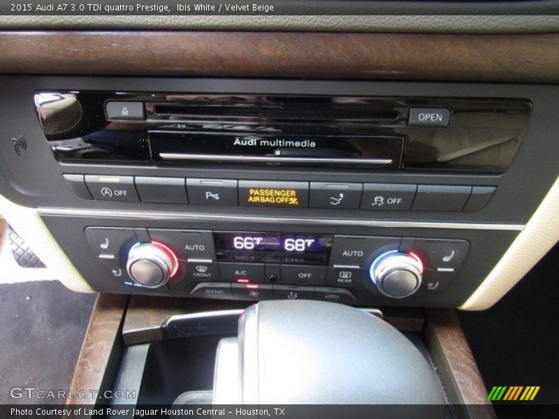 Controls of 2015 A7 3.0 TDI quattro Prestige