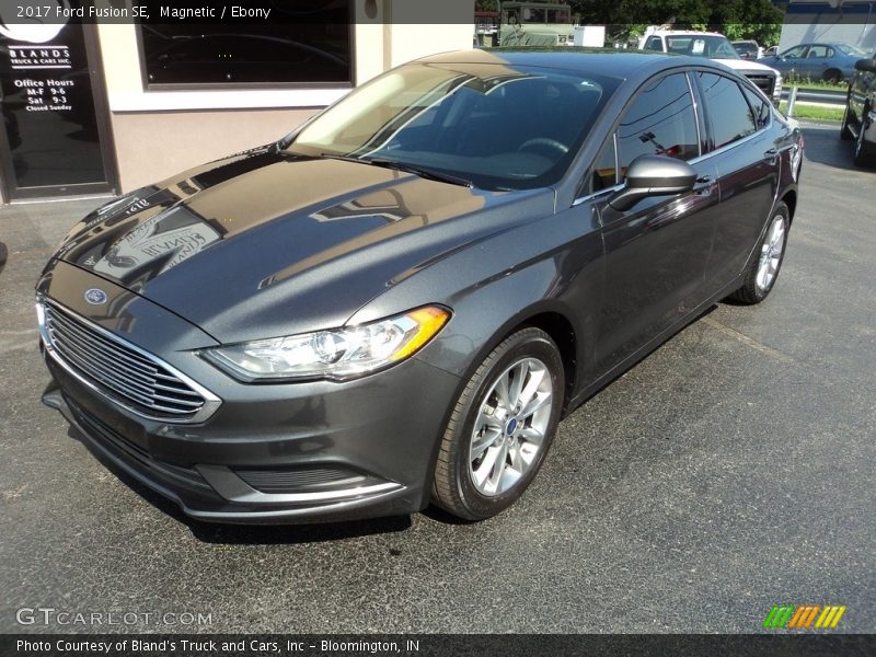 Magnetic / Ebony 2017 Ford Fusion SE