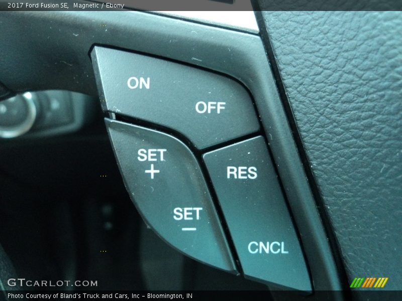 Magnetic / Ebony 2017 Ford Fusion SE