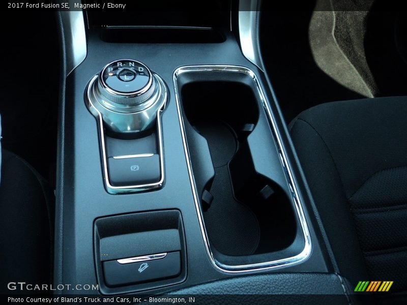 Magnetic / Ebony 2017 Ford Fusion SE