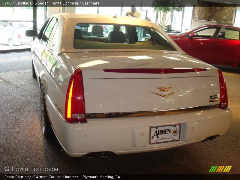 White Lightning / Cashmere 2007 Cadillac DTS Sedan