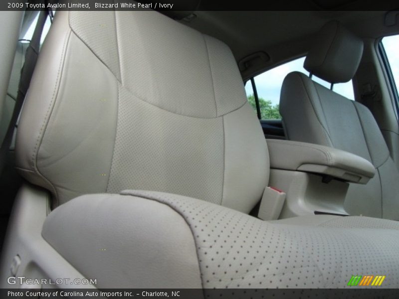Blizzard White Pearl / Ivory 2009 Toyota Avalon Limited