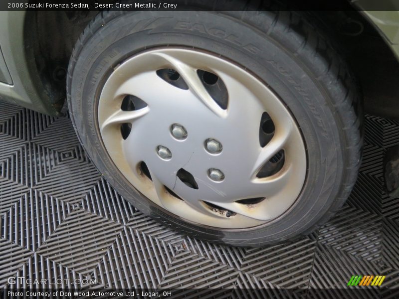 Desert Green Metallic / Grey 2006 Suzuki Forenza Sedan