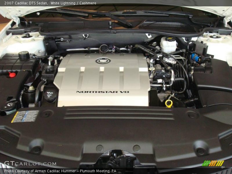 White Lightning / Cashmere 2007 Cadillac DTS Sedan
