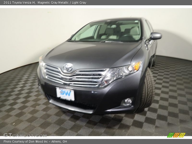 Magnetic Gray Metallic / Light Gray 2011 Toyota Venza I4