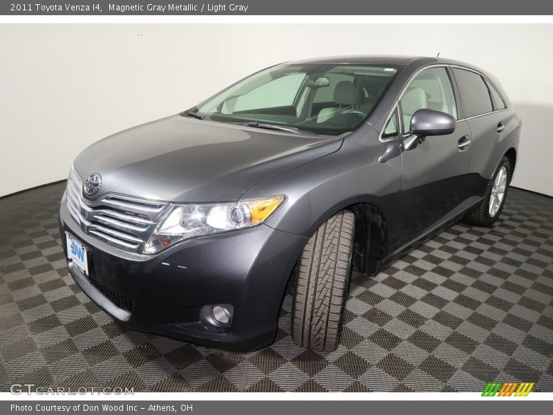 Magnetic Gray Metallic / Light Gray 2011 Toyota Venza I4