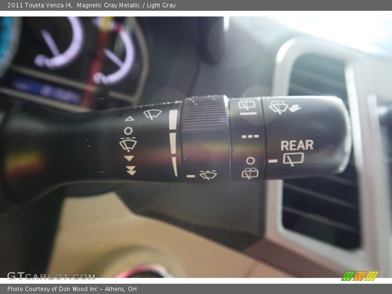 Magnetic Gray Metallic / Light Gray 2011 Toyota Venza I4