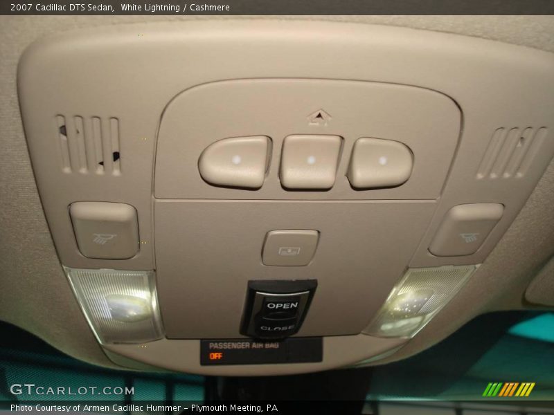 White Lightning / Cashmere 2007 Cadillac DTS Sedan